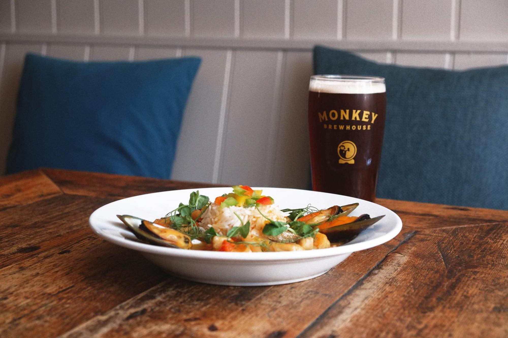 Готель Monkey Brewhouse Лімінгтон Екстер'єр фото