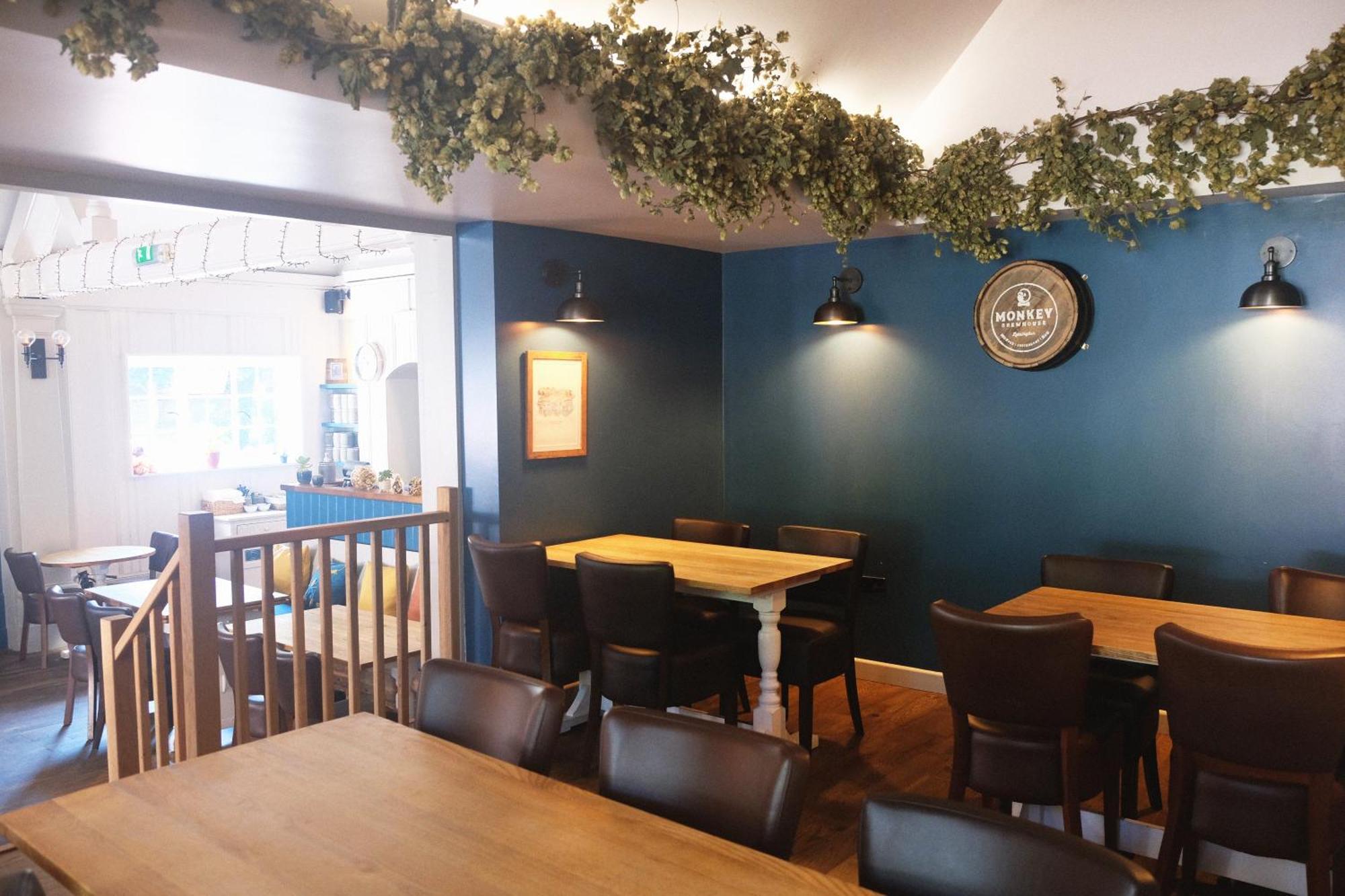 Готель Monkey Brewhouse Лімінгтон Екстер'єр фото