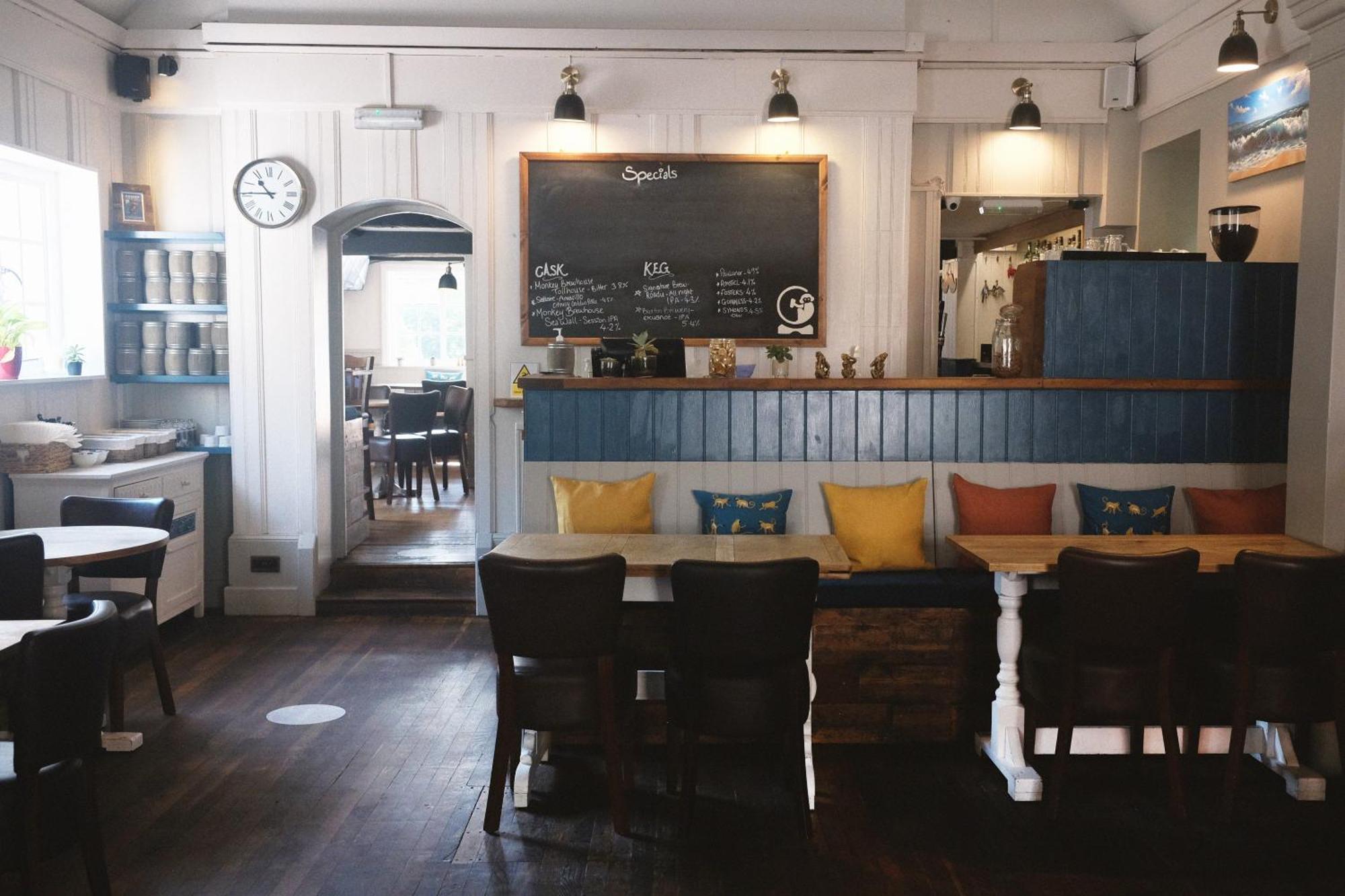 Готель Monkey Brewhouse Лімінгтон Екстер'єр фото