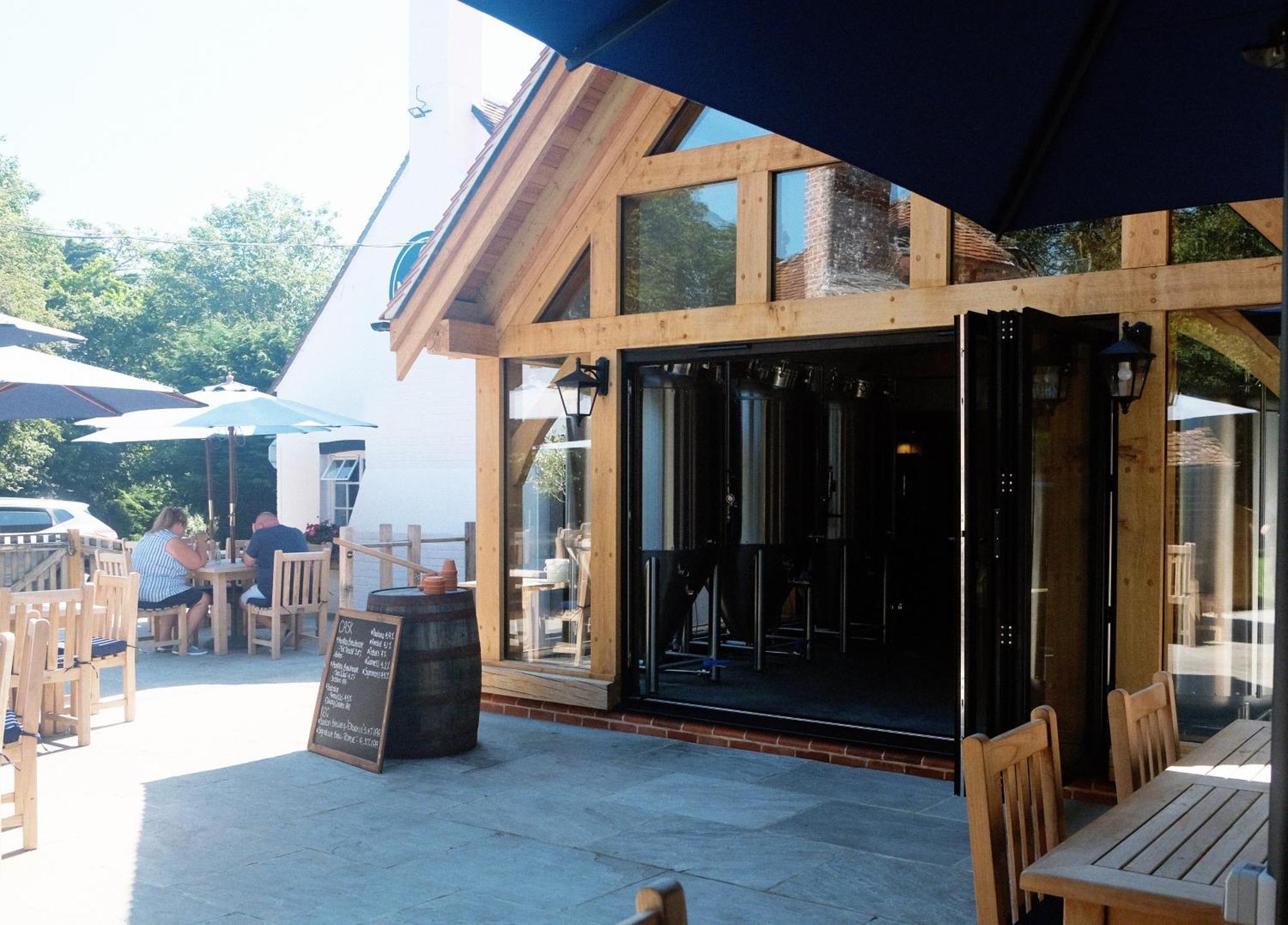 Готель Monkey Brewhouse Лімінгтон Екстер'єр фото